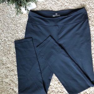 90 Degree Grey Exercise Leggings. Size Large